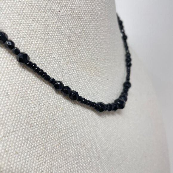 Liz‎ & Co Faceted Black Glass Necklace Goth Whimsigoth Dark Romance - Picture 4 of 10